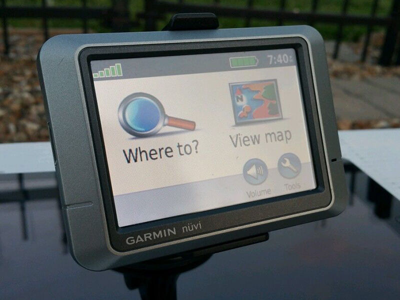 What are some ways to register a Garmin device?