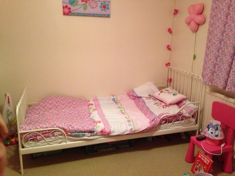 Ikea Variera Estante Adicional ~ Ikea white childrens extendable bed Buy, sale and trade ads Ikea Variera Estante Adicional ~ Ikea white childrens extendable bed Buy, sale and trade ads