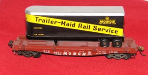 Penn Line Monon Flat Car with Monon Trailer Load --1/87 HO Scale