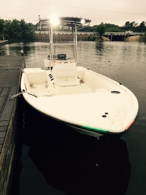 2006 Mako 191 Bayshark Center Console w/ T-Top