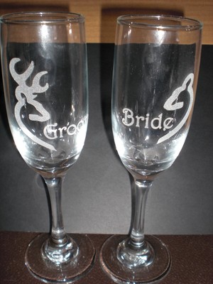 Personalized Wedding Champagne Toasting Flutes Glasses Set ...