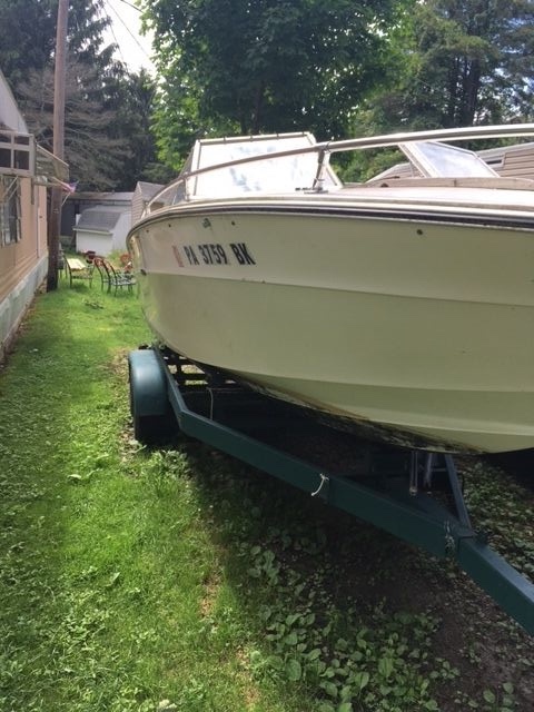 1970 Sea Ray Powerboat w Dual Axle Trailer, Lake City PA | No Fees & No Reserve