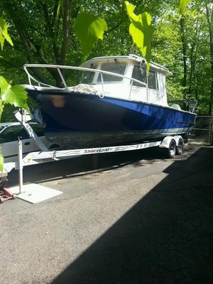 2004 Magna Sport, Twin 200hp Evinrudes, Enclosed Cabin, Fishing Boat, Trailer