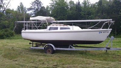 22' Catalina sail boat