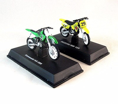 2 SET MOTORCYCLE KAWASAKI KX 250+SUZUKI RM 125 NEWRAY 1:32 COLLECTOR'S MODEL,NEW