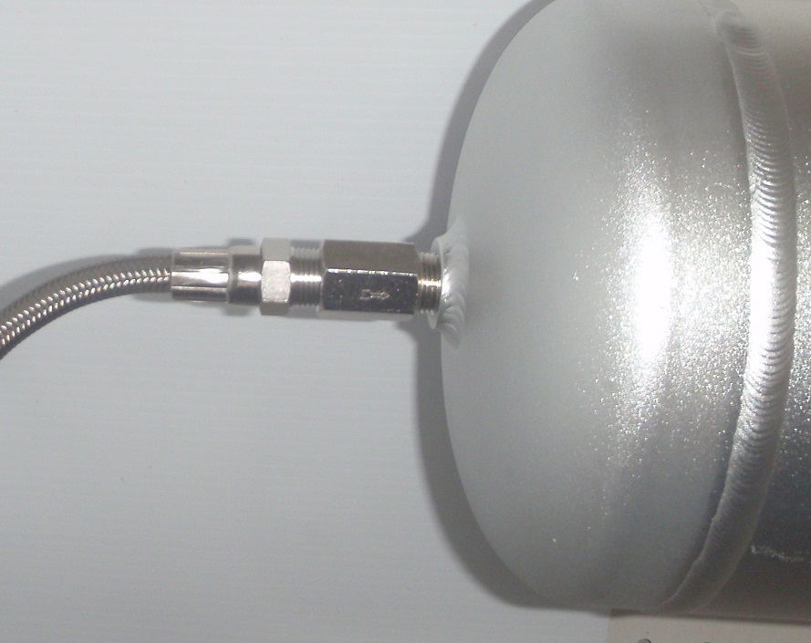 Stainless braided air line for 12v air compressor heat management