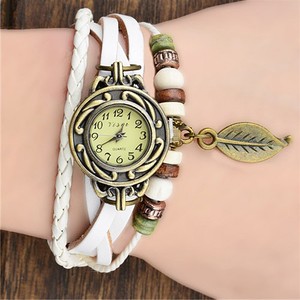 montre femme blanche bracelet perle fleur idee cadeau anniversaire ado