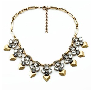 ... -nthropolo-gie-Grand-Heloise-White-Rhinestone-Tarnish-Gold-Necklace