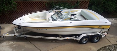 2002 Chaparral 200-SSE (4.3L Volvo Penta) (REDUCED!!)