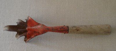 Vintage Gardening Cultivator Claw Red Metal Wooden ...