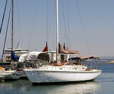 1968 36 COLUMBIA SLOOP WESTERBEKE DIESEL LIVEABOARD ON DOCK IN SAN DIEGO CA BADE