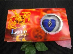 drop pearl pendant
