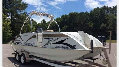 2015 Caravelle Razor 237 Elite E-Toon DeckBoat Pontoon Tritoon