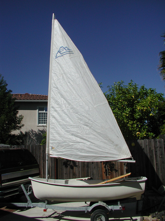 1992 CASCADE 10 FT. SAIL BOAT w/All Sails & Rigging & Trailer. 1992. Sound!