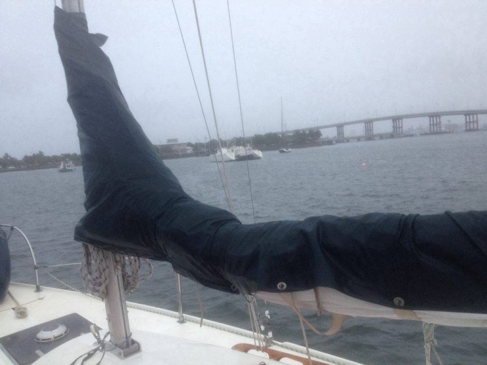 Tanzer 26 sloop Canadian Built solid fiberglass 1980 only draws 3 1/2 ft.
