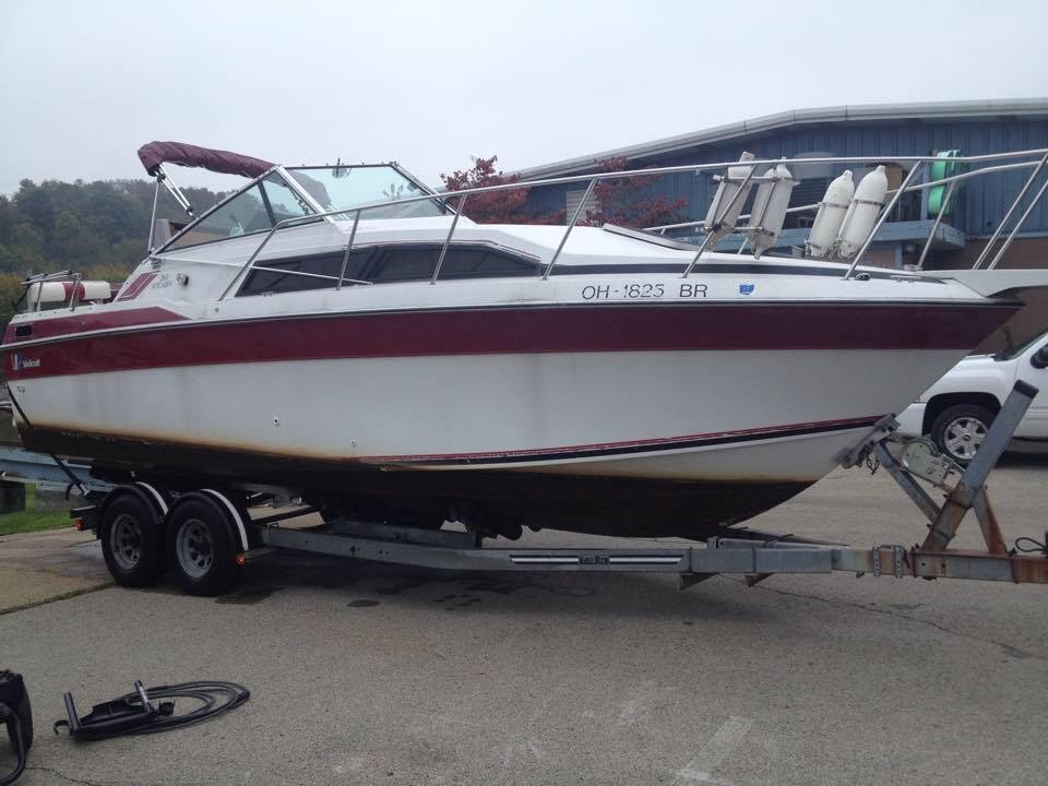 Wellcraft 260 Aft Cabin Cruiser with Trailer and all accessories