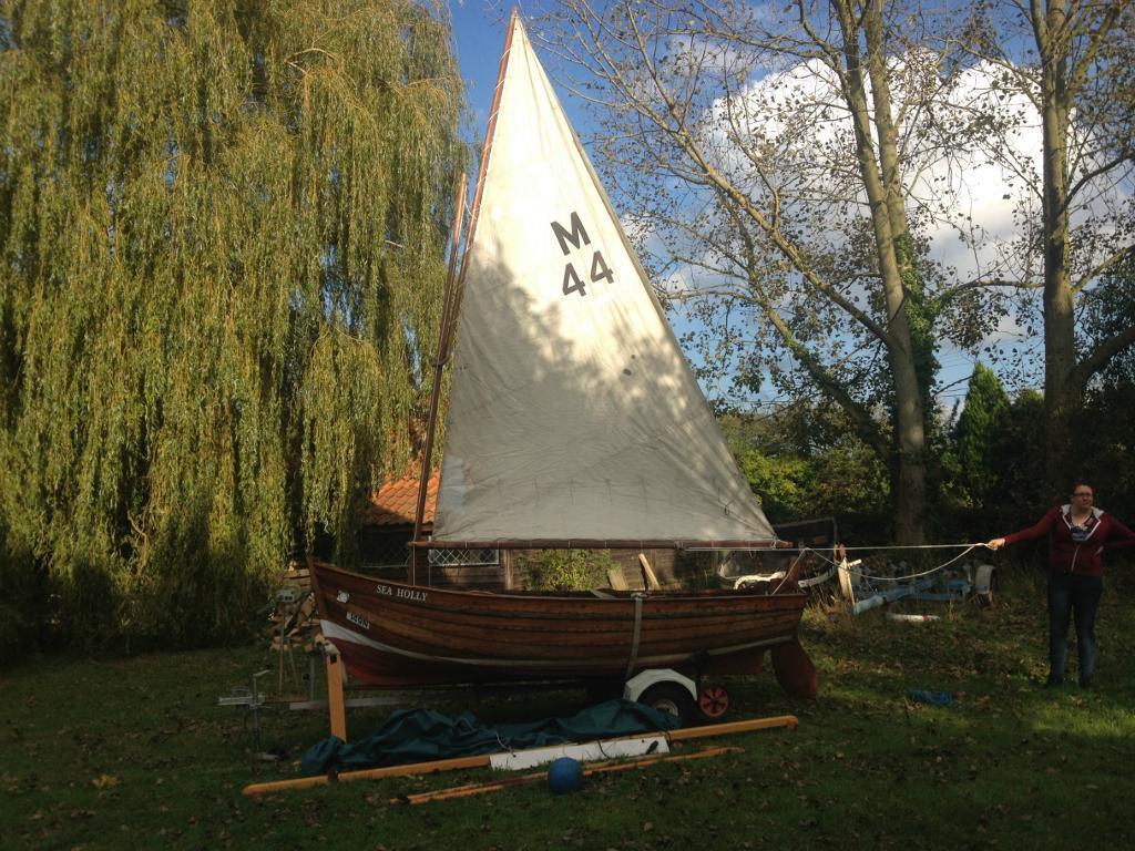 Wooden Clinker sail /Row/Motor boat | United Kingdom | Gumtree