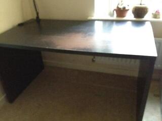 Ikea desk and office chair for free