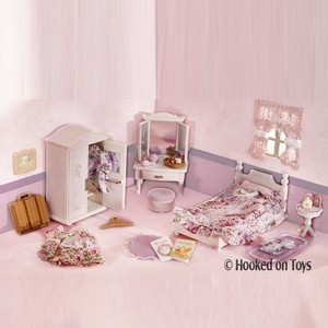 Calico Critters Girl s Lavender Bedroom Furniture Set