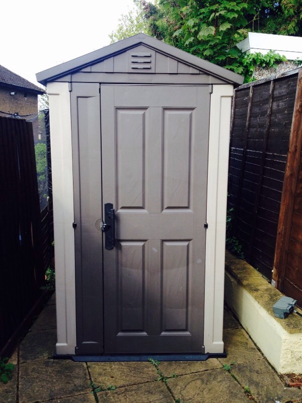 Keter shed 6 x 4 Bought less than a year ago for £269, would like £ 