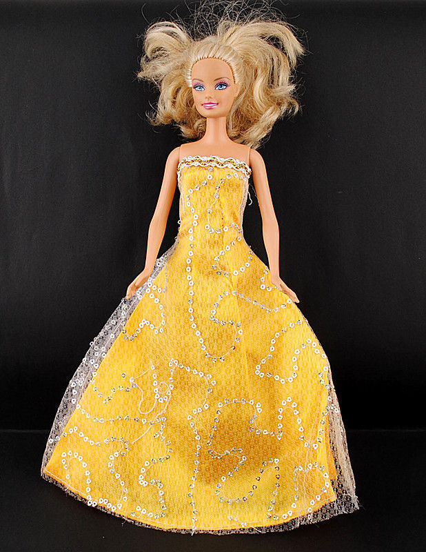 Tips for Selling Barbie Dolls eBay