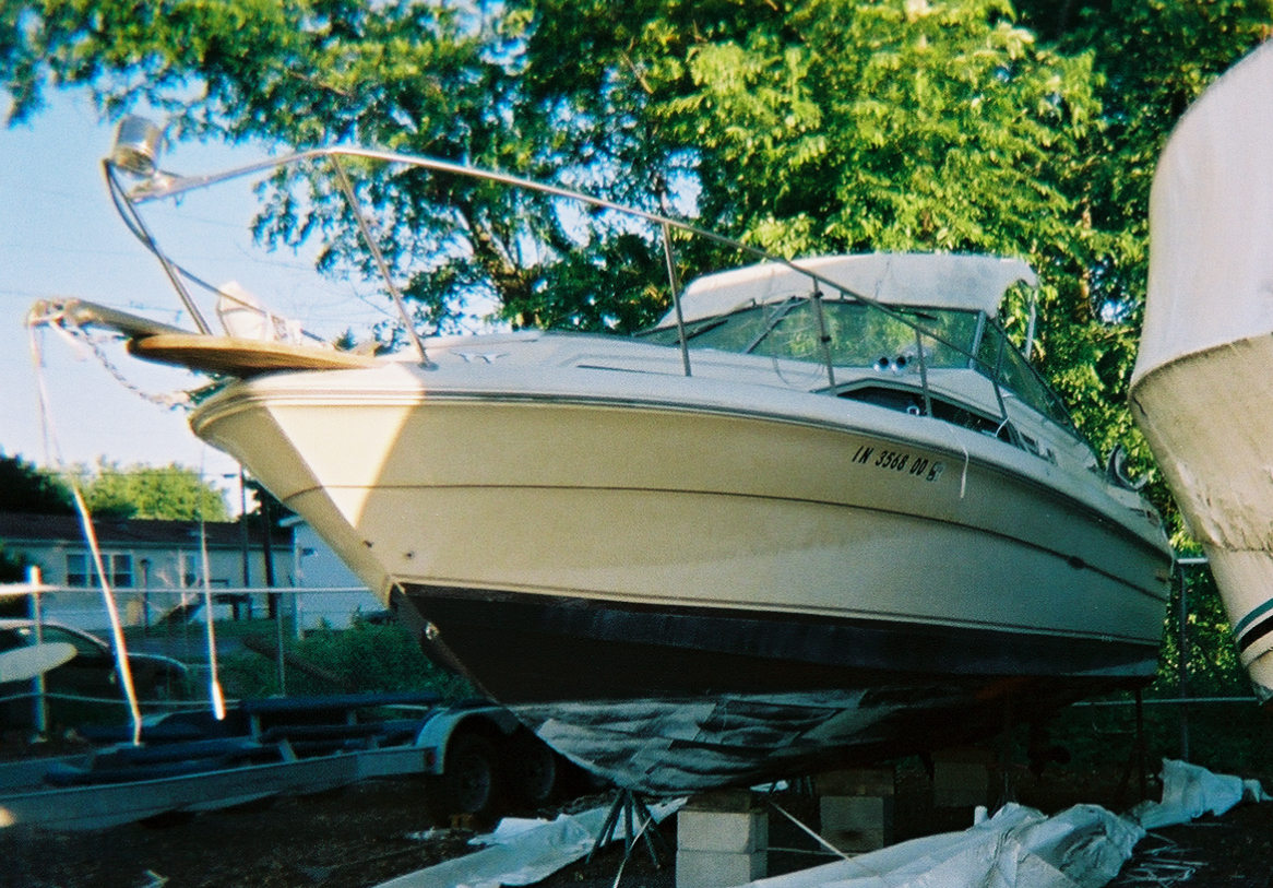 1984 Sea Ray 270 Sundancer 27' Cabin Cruiser - Indiana