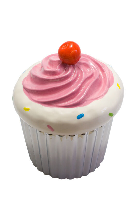What are some creative ideas for decorating cupcakes?