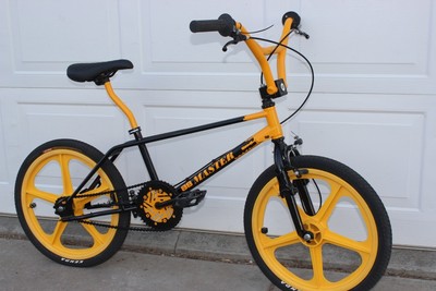 Oldschool Custom 1988 Haro Master BMX Freestyle bike bicycle GT Nippon mags