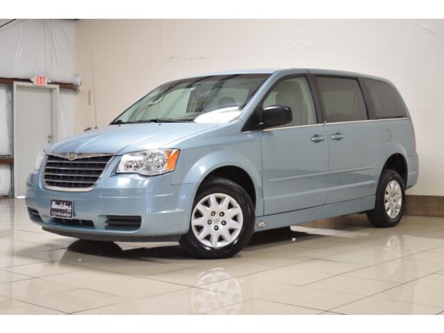 Image 1 of Chrysler: Town & Country…