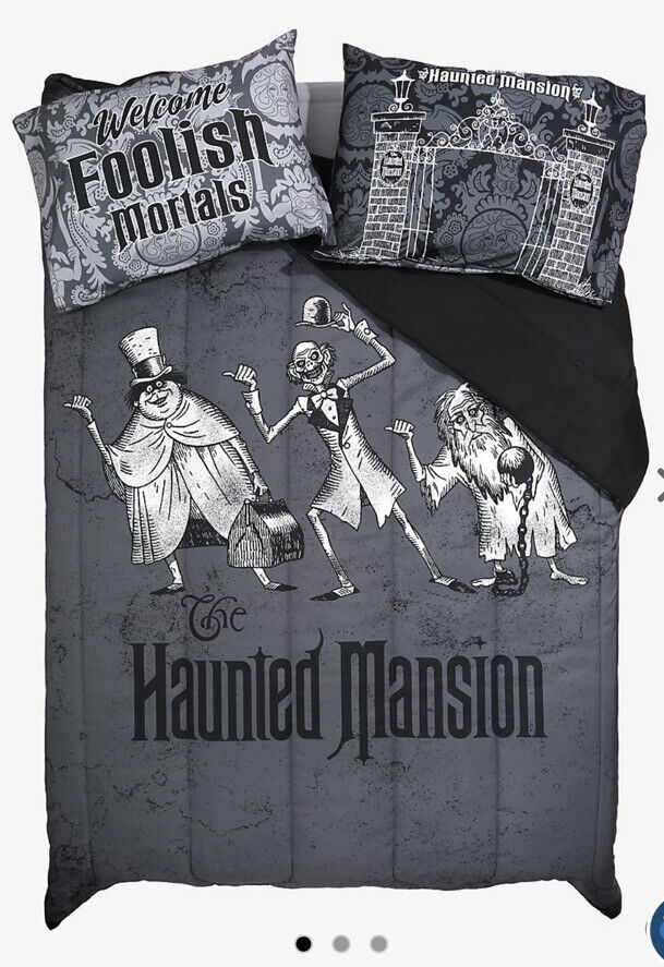 Hal Disney The Haunted Mansion Hitchhiking Ghosts Comforter 