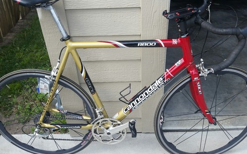 Cannondale R800 road bike