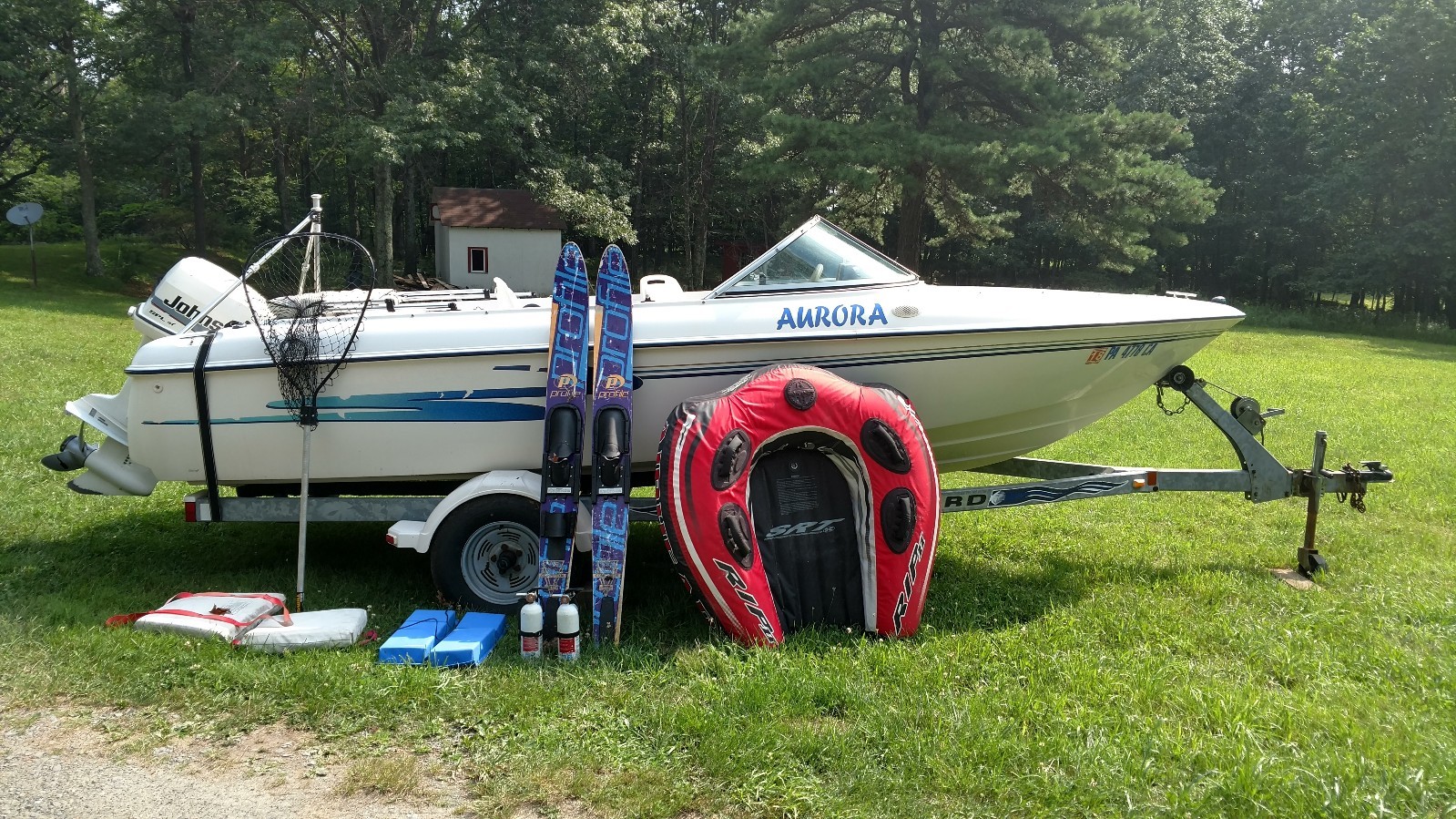 1998 Sunbird 170br w/ 115hp Johnson Outboard and trailer