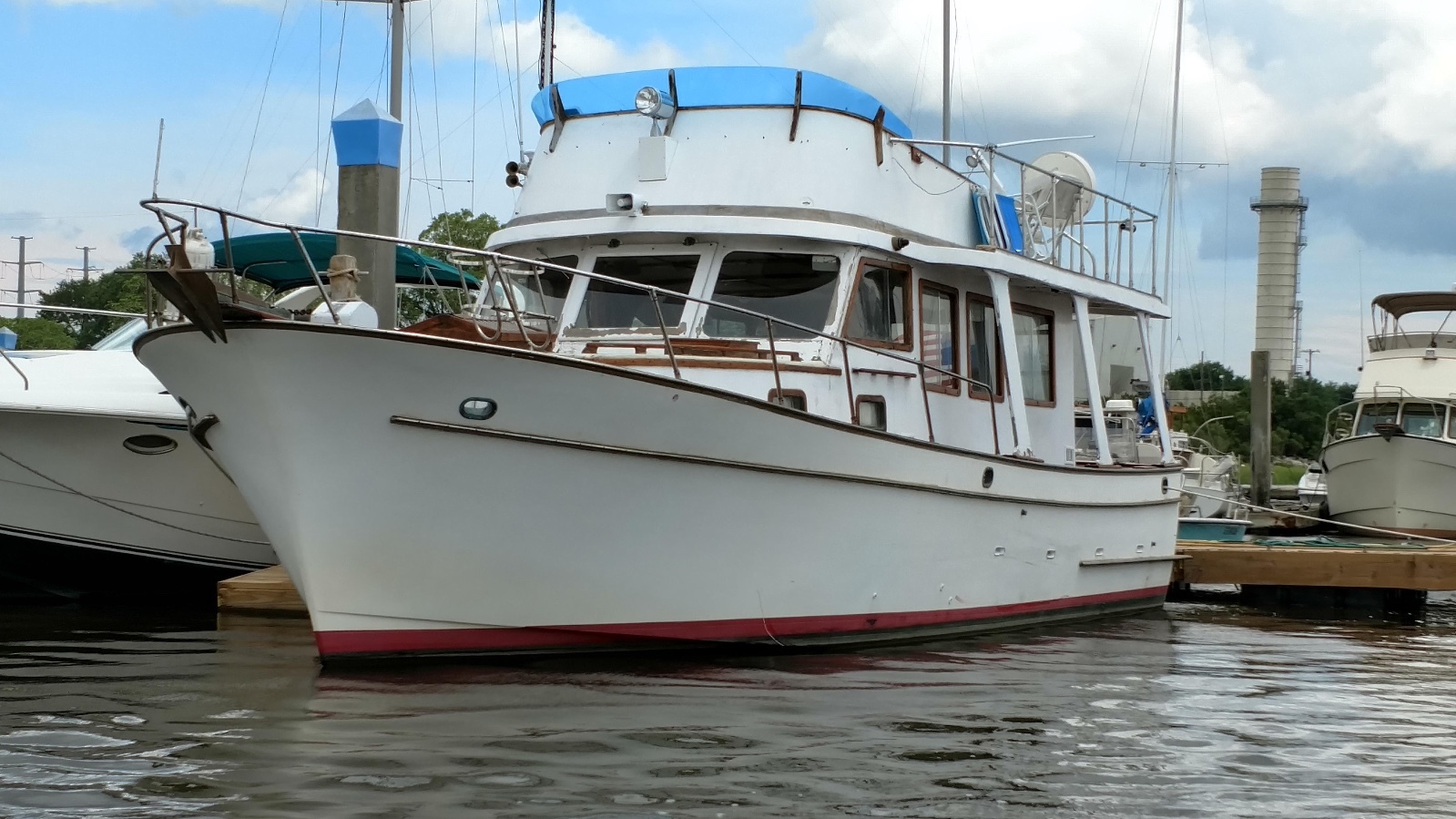 Marine Trader Trawler 36' Europa Diesel, Bow thruster, diesel generator, 2 AC