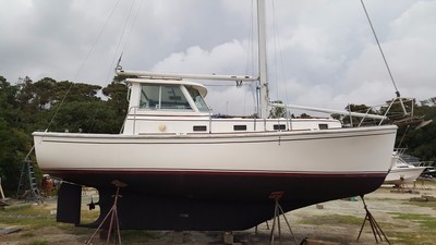 Cape Dory 300 Motorsailer