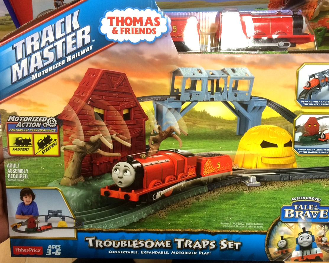 First up is the Troublesome Traps Set, here is the box: