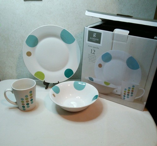 Gibson RETRO SPECKS Dinnerware 12 piece set ...