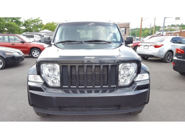 Image 1 of Jeep: Liberty 4WD SPORT…