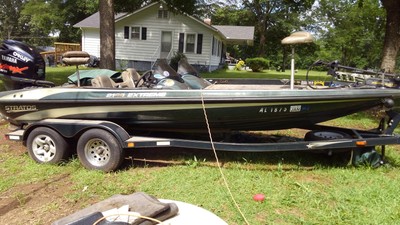 2000 STRATOS 21' SS EXTREME 250HP