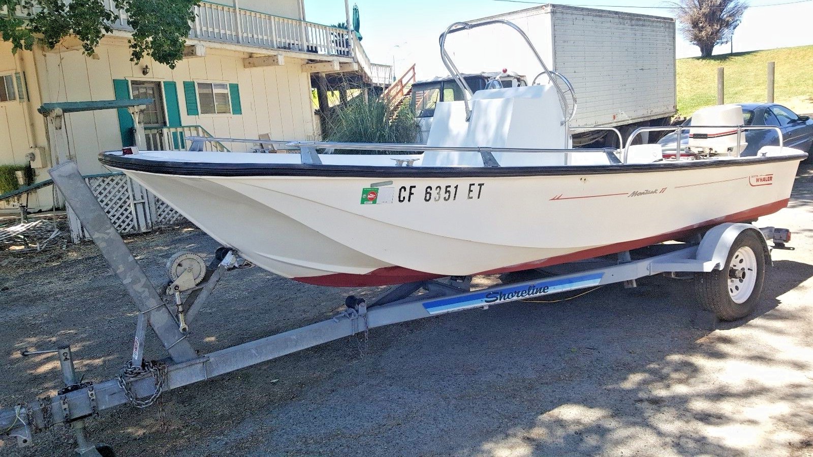 1974 BOSTON WHALER CLASSIC MONTAUK 17 w/ 75 H.P. JOHNSON 3 CYLINDER OUTBOARD!!