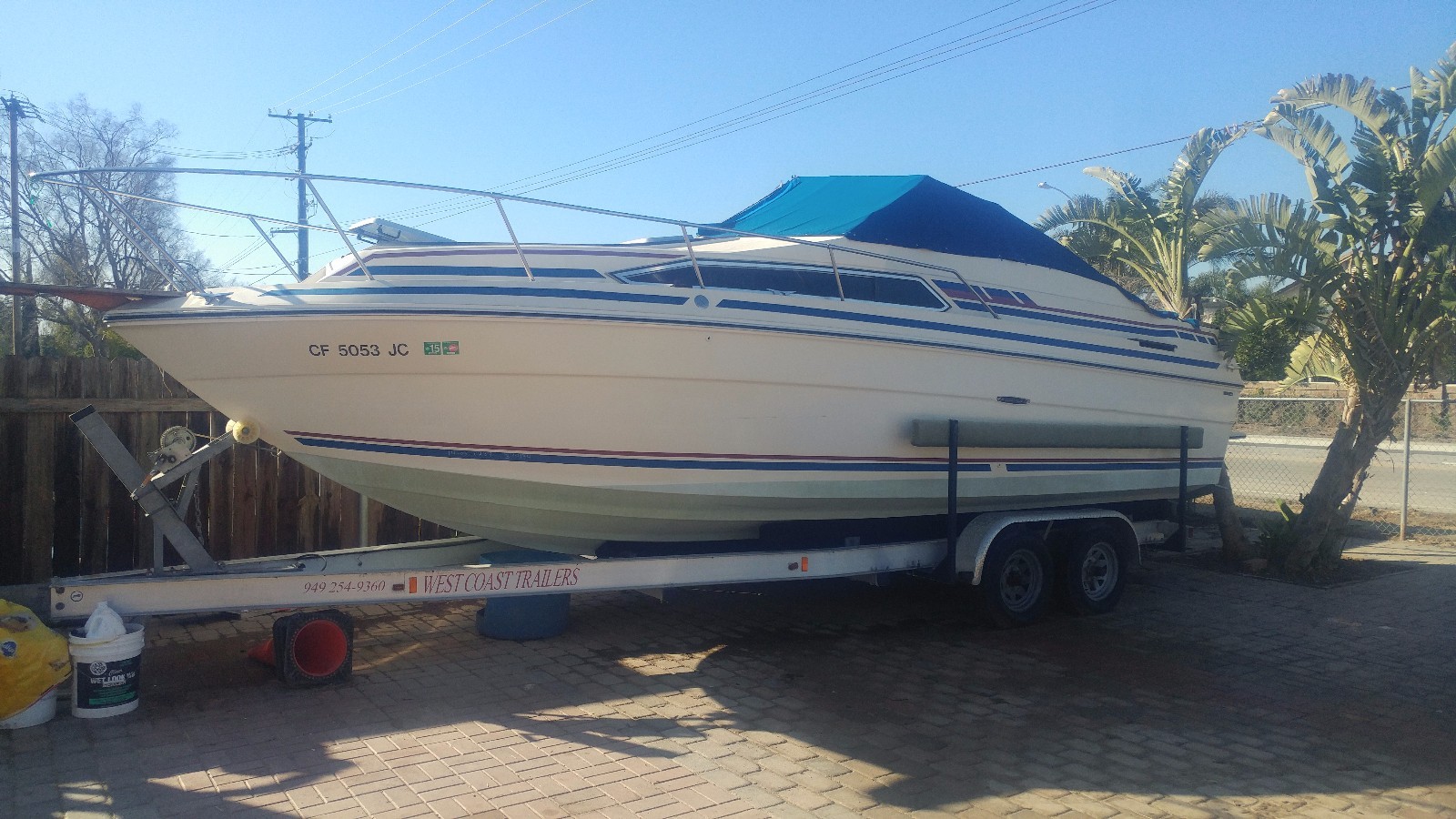 84 SeaRay 26 foot Cabin Cruiser and Trailer