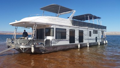 65 FOOT HOUSEBOAT!!!! NO RESERVE!! Share Ownership on Lake Powell Don't Miss out