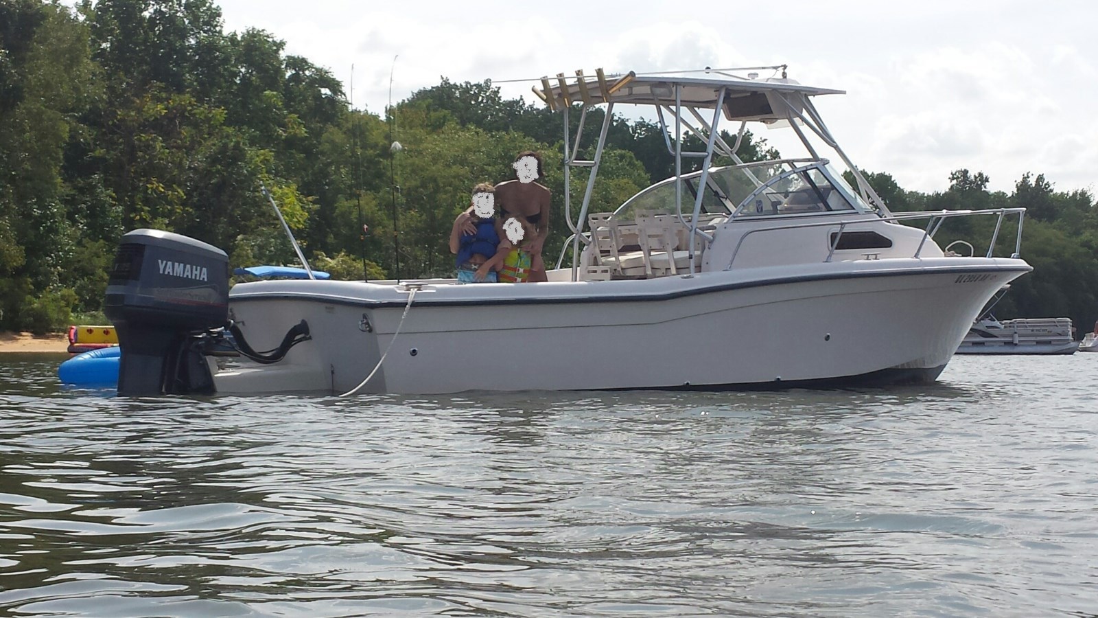 2000 Grady White Seafarer 228