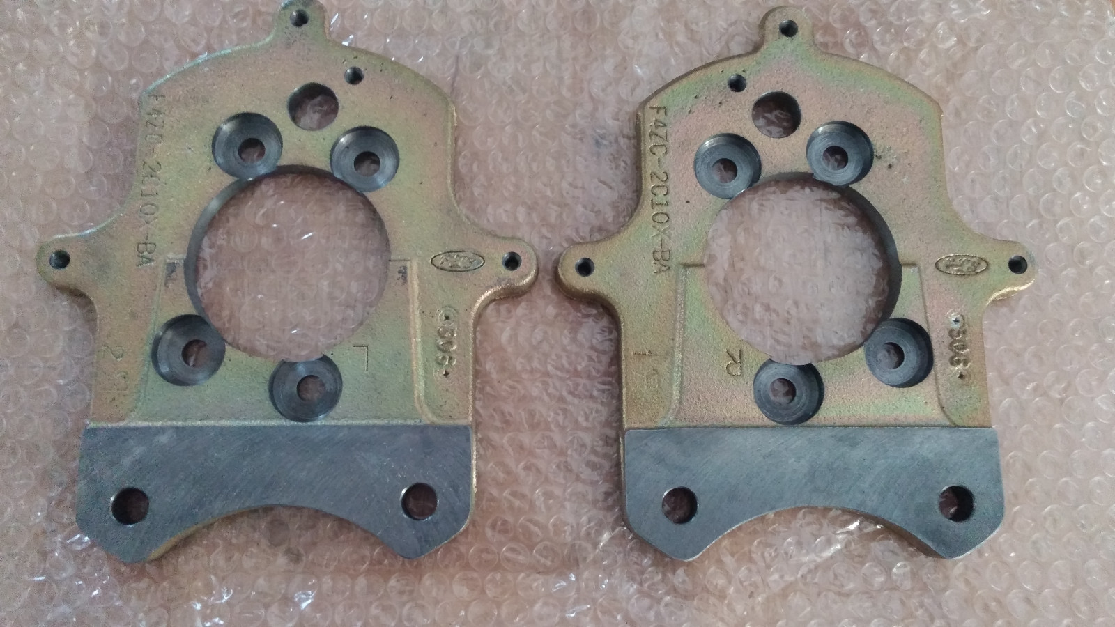 19942004 OEM Ford Mustang Cobra Rear Caliper Flange Mounting Bracket L