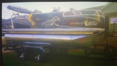 avalon pontoon boat
