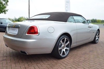 2016 Rolls-Royce Dawn V12 Petrol silver Automatic