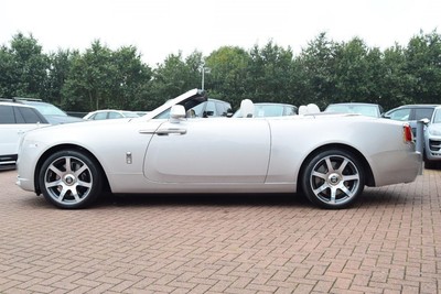 2016 Rolls-Royce Dawn V12 Petrol silver Automatic