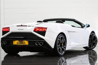 2013 Lamborghini Gallardo LP 560-4 50th Anniversary Spyder E Gear Petrol white 