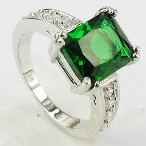 ... -size-9-handmade-Emerald-10KT-White-Gold-Filled-Ring-Gift-packing-box