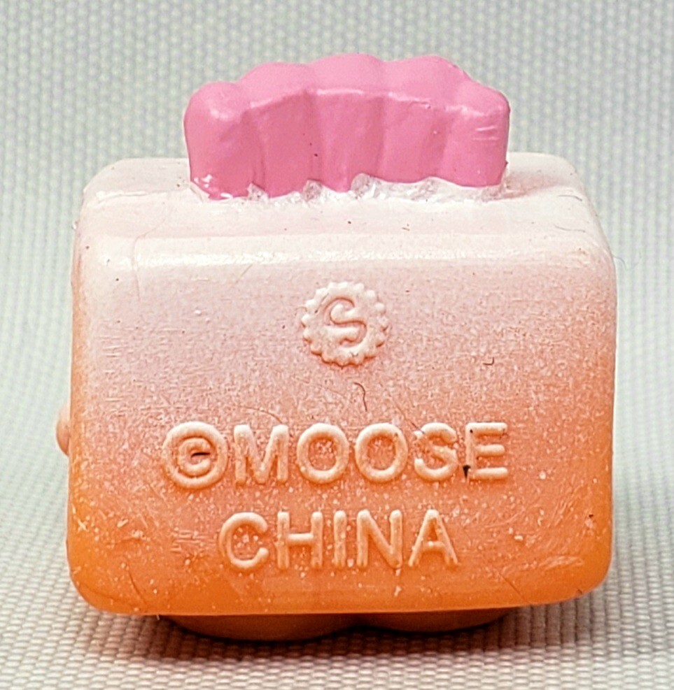 Yahoo!オークション - Shopkins TINY TISSUES #5-060 Orange Figure