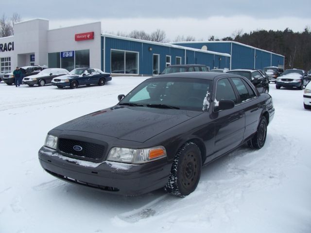 Image 1 of 2004 Ford Crown Victoria…